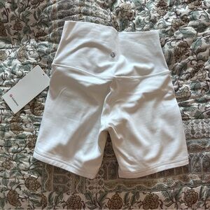 NWT Lululemon White Align Shorts 6”, size 4